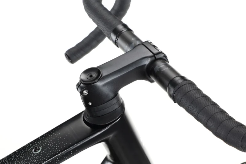 2024 haro buzzard carbon 1 black blue fade detail 9