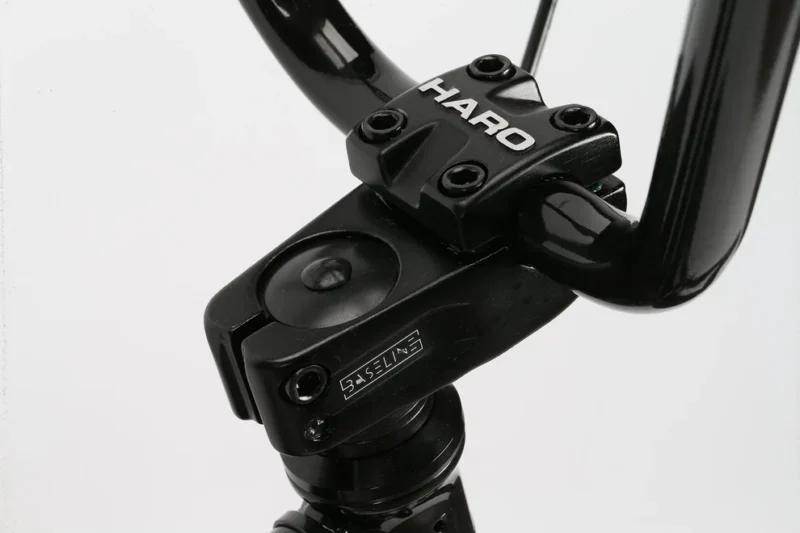 2023 haro downtown black detail4
