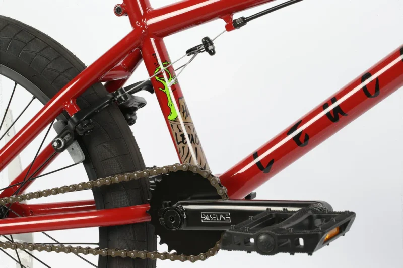 2023 haro leucadia blackred detail 4