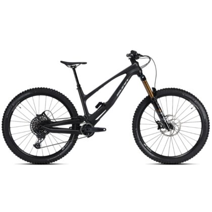 Sunn Radical Finest VTT Enduro full carbone Toray Fox 38 Factory SRAM GX Eagle Formula Cura 4 DT Swiss E1900 – vue profil