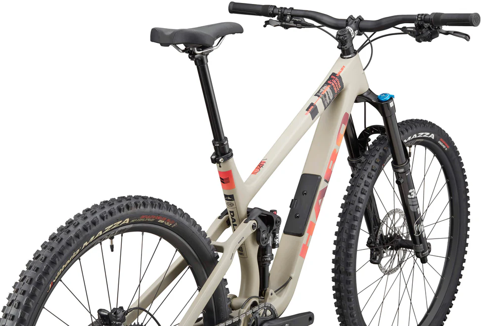 2025 MTB CARBON DALEY 3 STONE DETAIL