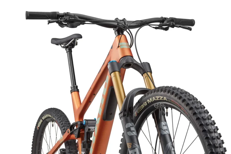Haro Greer Carbon 2 – VTT Enduro Carbone Fox 38 GRIP X2 5999€