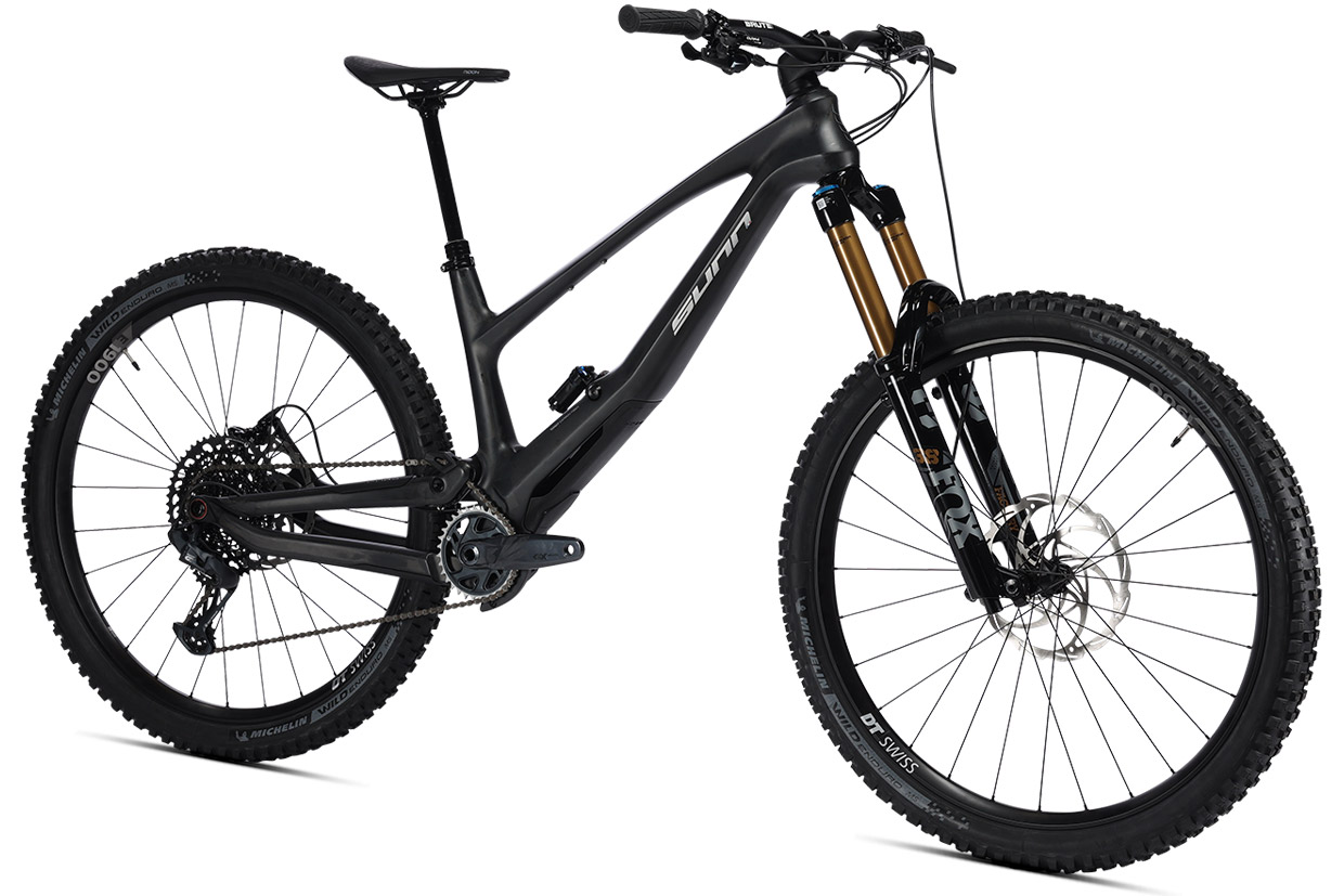 Sunn Radical Finest VTT Enduro detail suspension Fox 38 Factory fourche 170mm