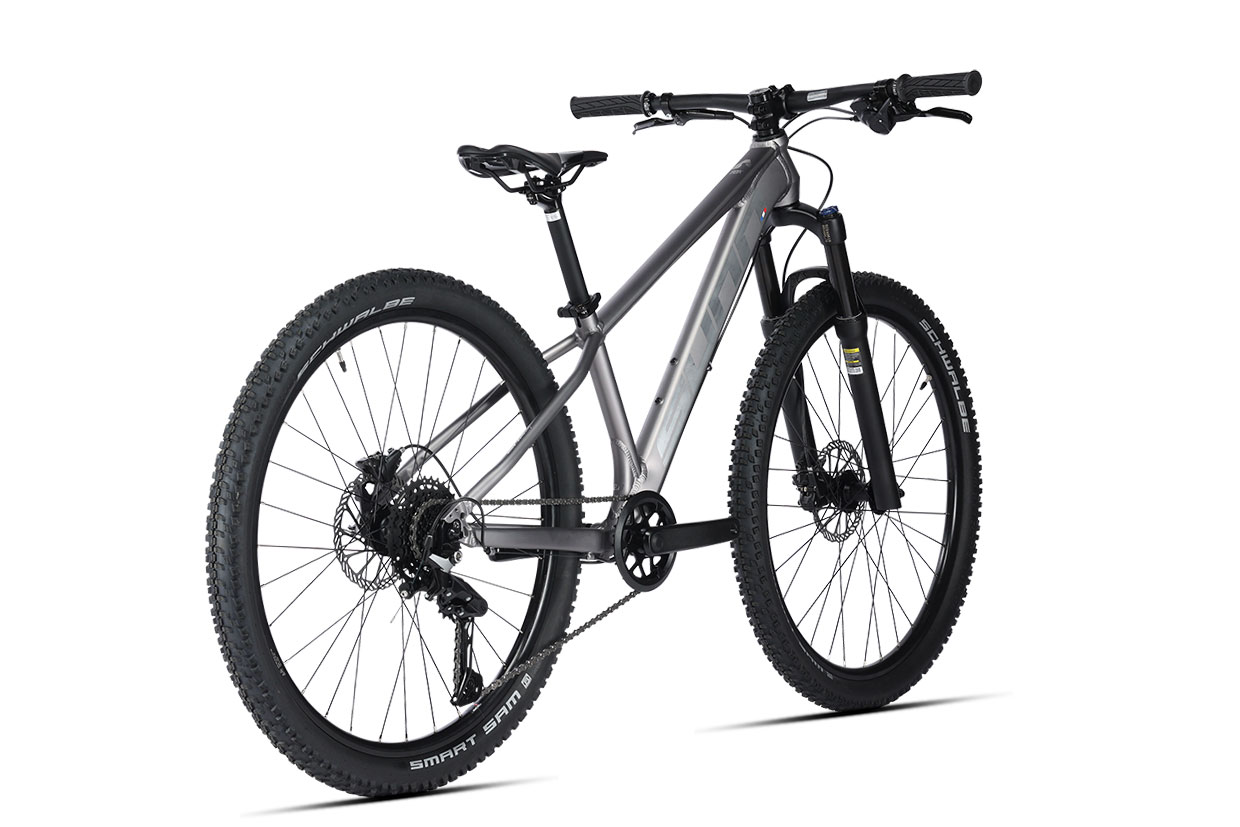 Sunn Tox Junior 26 freins hydrauliques 160mm et transmission Shimano Altus 9 vitesses